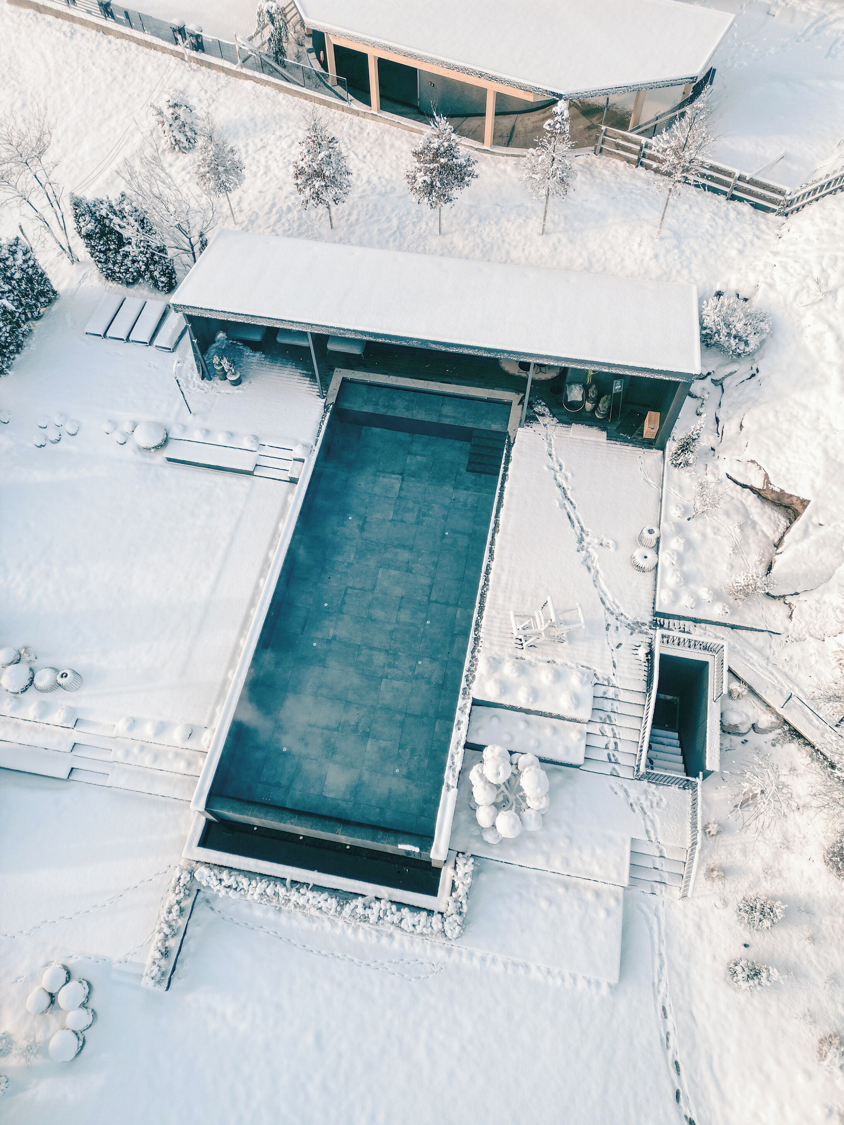 Innenpool, Außenpool