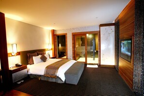 Elite Suite, Non Smoking | Individually decorated, desk, blackout drapes, free WiFi - Yuma Hot Spring Hotel (New Taipei City)