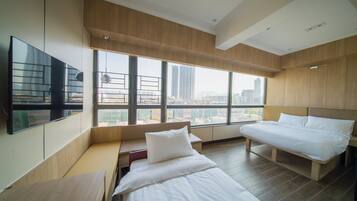 Family Triple Room | Free WiFi, bed sheets, wheelchair access