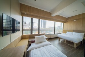 Family Triple Room | Free WiFi, bed sheets, wheelchair access - MIJ (KAI TAK) HOTEL (Kowloon)