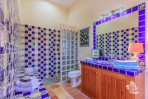Bathroom - Casa Amor - Three Bedroom (Isla Mujeres)