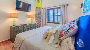 House | 2 bedrooms, iron/ironing board, free WiFi, bed sheets