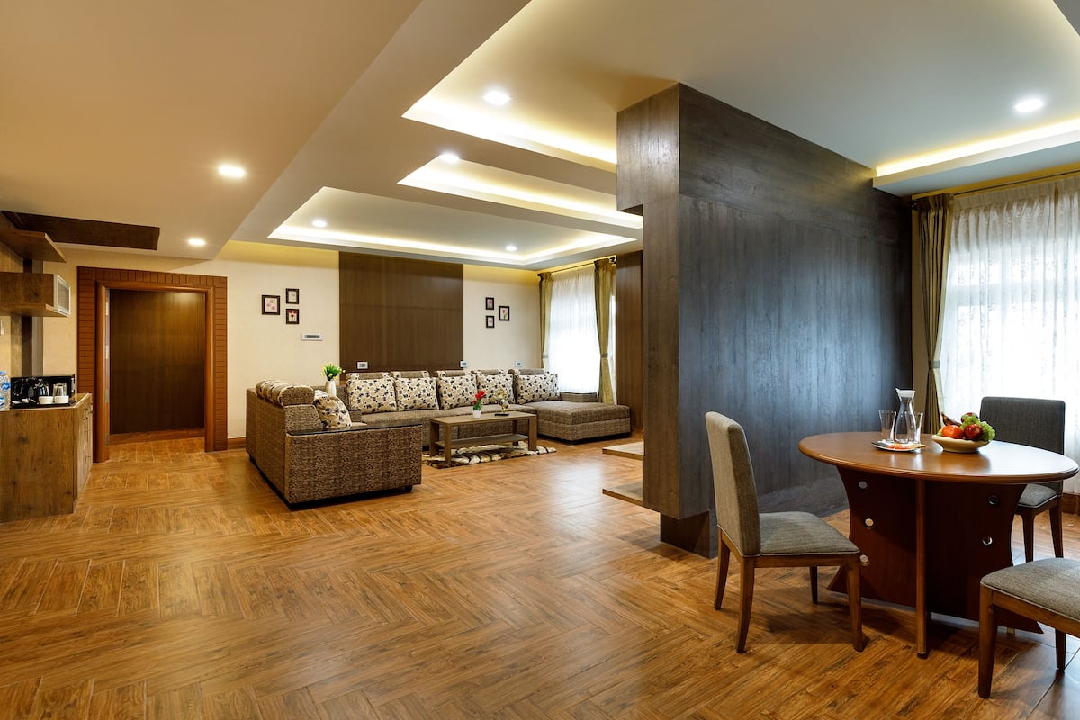 ห้องลักซ์ชัวรี่สวีท, หลายเตียง, ปลอดบุหรี่ | บริกา รอาหารในห้องพัก
