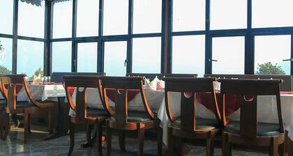 Hotel Murchunga International