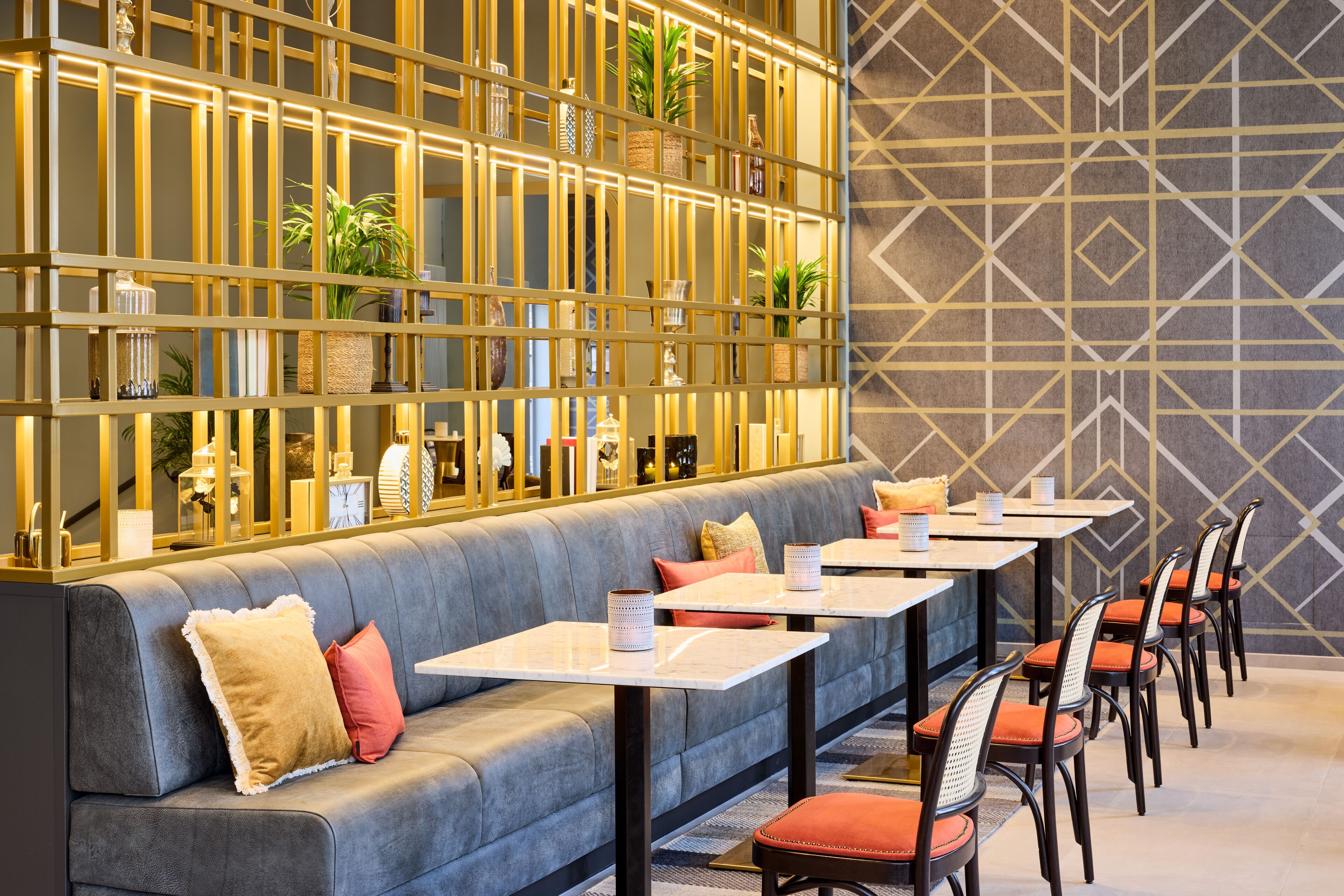 Daily buffet breakfast (EUR 20 per person)