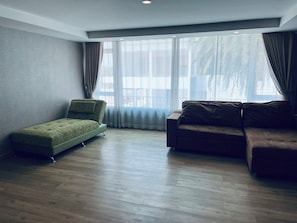 Suite Room (Zone C) | 城市景观