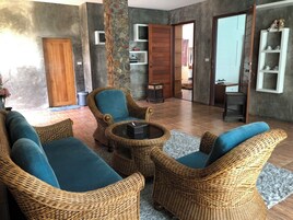 Family Room (Zone B) | Minibar, blackout drapes, free WiFi, bed sheets