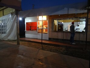 Food-Court