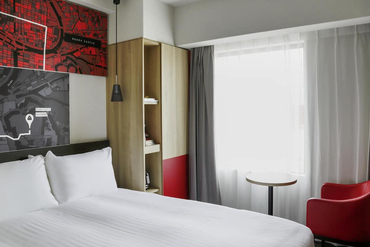 Standard Double Room, 1 Double Bed | In-room safe, desk, blackout drapes, soundproofing