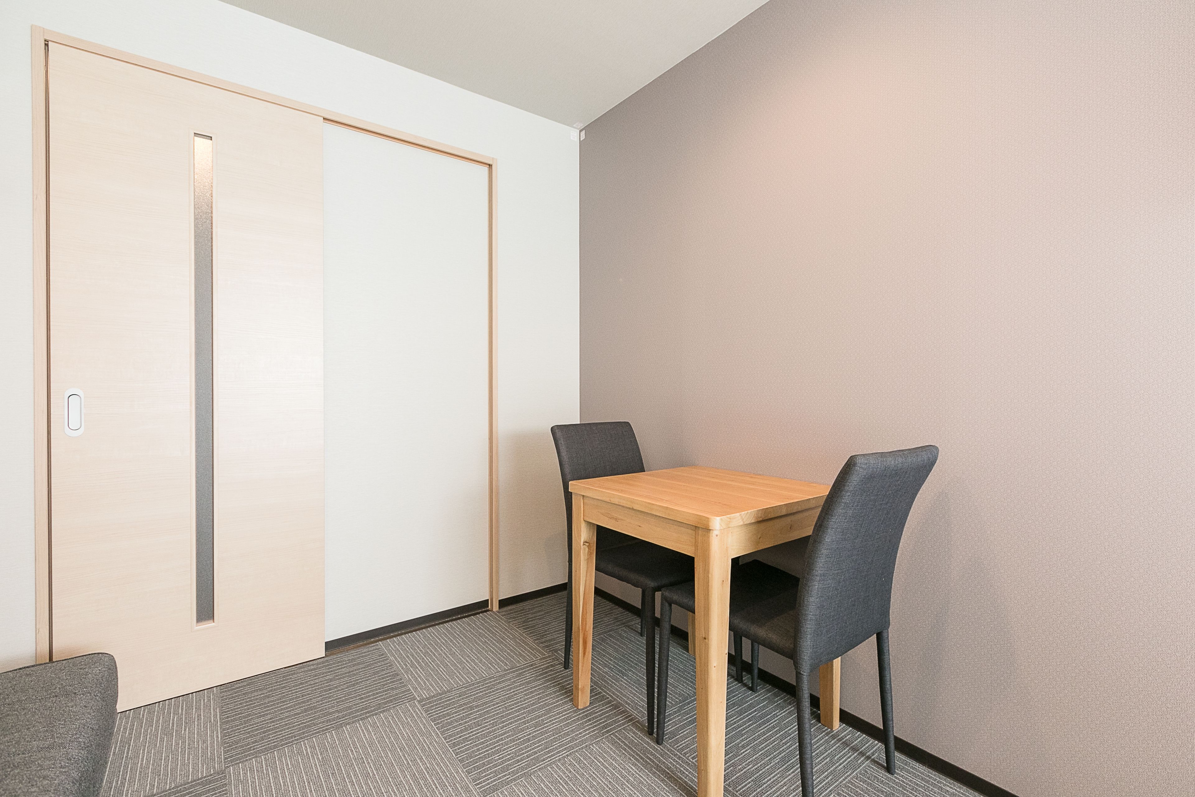 family studio | living area | 32-inch flat-screen tv with digital channels, tv