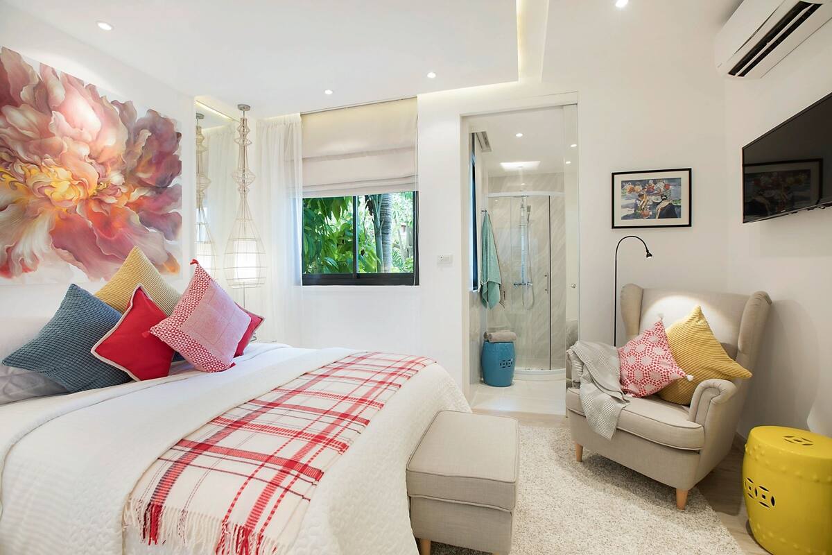 In-room safe, blackout curtains, iron/ironing board, free WiFi