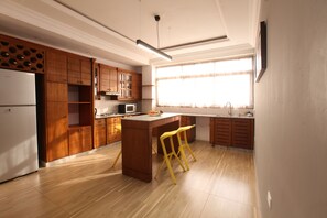 Exclusive Penthouse, Multiple Beds, Smoking, Kitchen | Private kitchen | Mini-fridge, microwave, electric kettle - Geza Apartment Hotel (Addis Ababa)