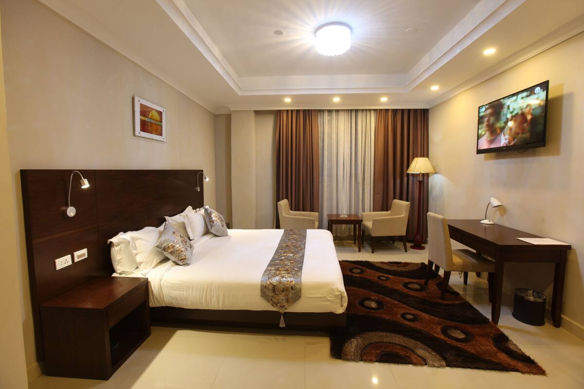 Rollaway beds, free WiFi