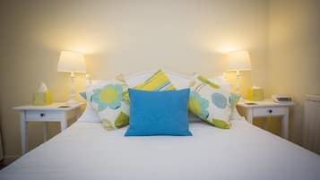 Double Room, 1 Double Bed, Non Smoking | Iron/ironing board, free WiFi, bed sheets