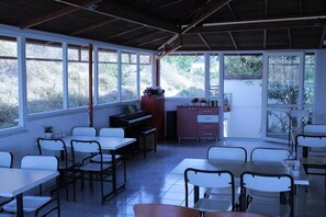 Breakfast, lunch and dinner served - Kosk Motel (Gallipoli)
