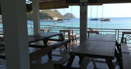 Bajo Sunset Hostel