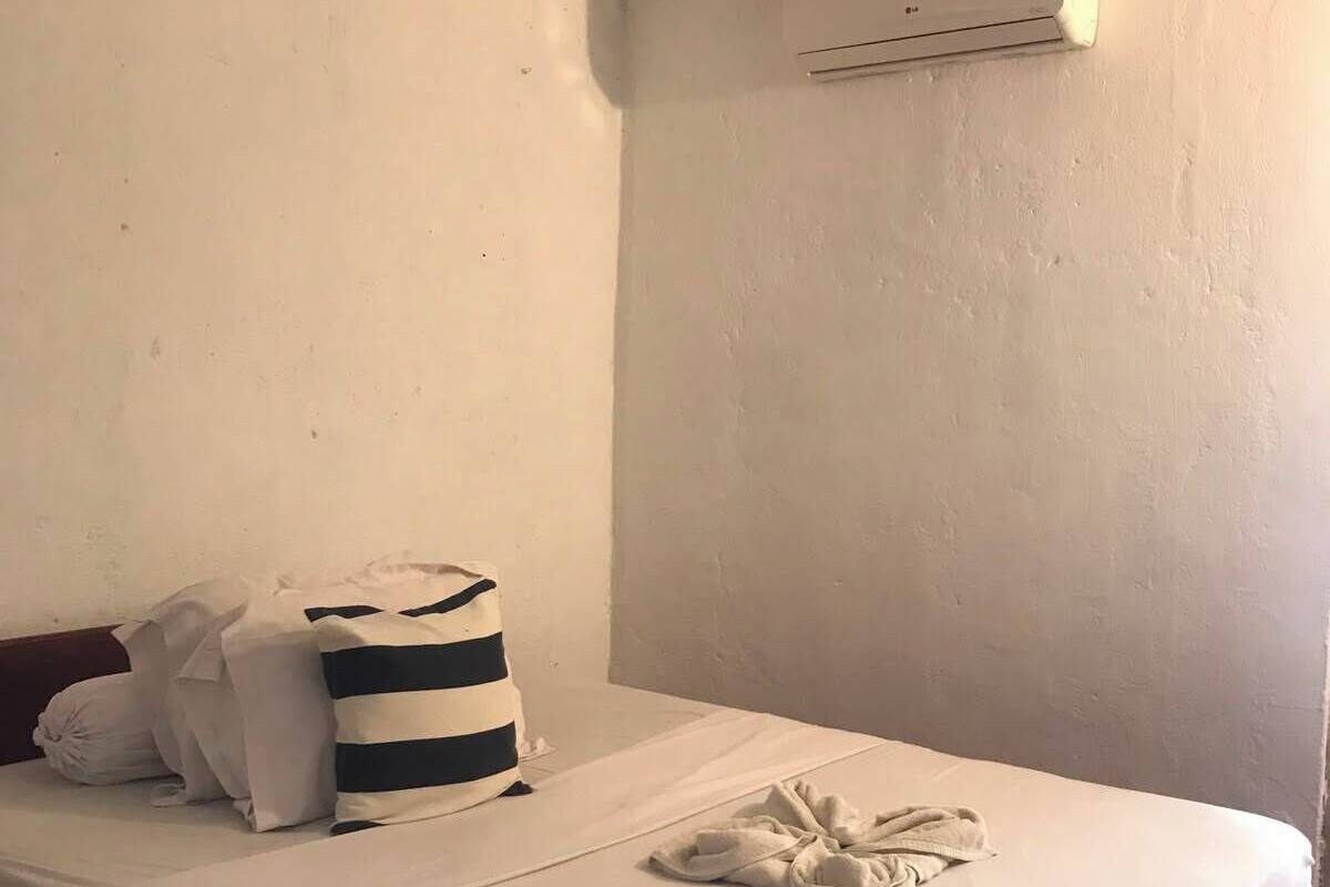 WiFi (free)