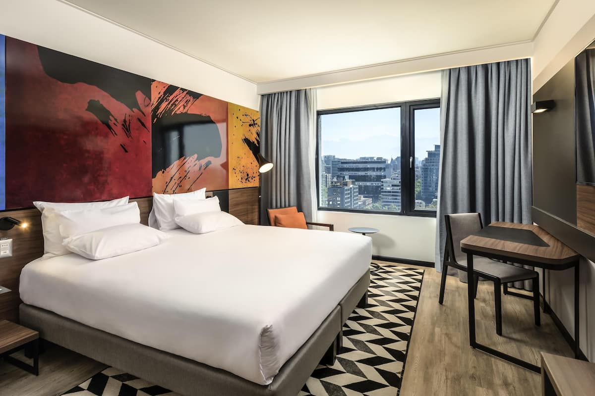 Superior Room, 1 King Bed