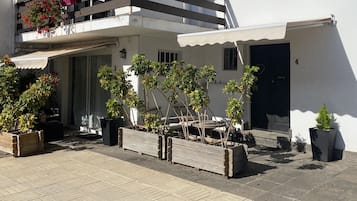 1 habitación, minibar, cortinas blackout y wifi gratis