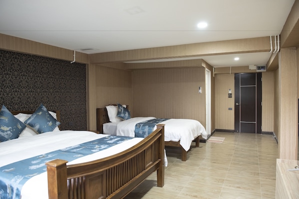 Deluxe Triple Room