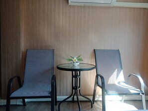 Deluxe vierpersoonskamer, 1 slaapkamer, niet-roken, koelkast | Luxe beddengoed, donzen dekbedden, Select Comfort-bedden