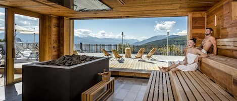 Sauna, Whirlpool, Dampfbad, Körperbehandlungen, Hydrotherapie