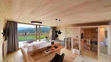 Suite, Terrace (Monte Silva TMS) | Premium bedding, in-room safe, desk, laptop workspace