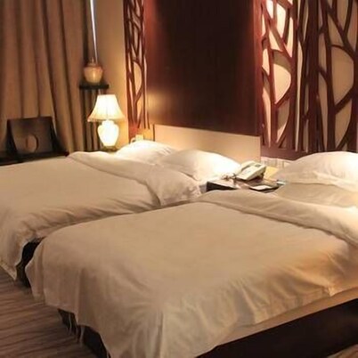 Jiangnanchun Hot Spring Resort Hotel