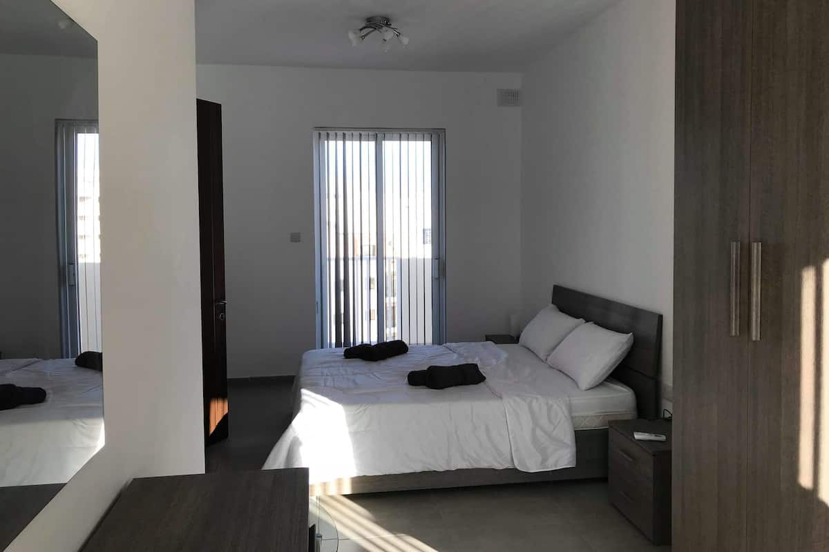 Penthouse, vista al mar | Tabla de planchar con plancha, cunas gratuitas y wifi gratis 