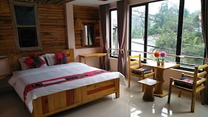 Kamar Deluks, pemandangan gunung | Meja kerja dan Wi-Fi gratis