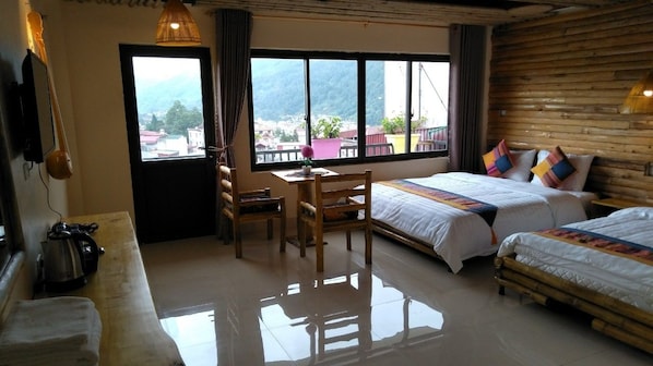Twin Room, Mountain View