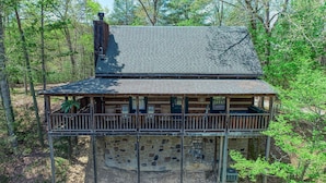 Cabin, 2 Bedrooms | Property grounds - Bear Pause - 2 Bedrooms, 2 Baths, Sleeps 6 Cabin by RedAwning (Sevierville)