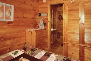 Cabin, 2 Bedrooms | 2 bedrooms, free WiFi, bed sheets