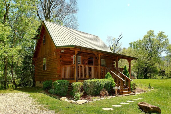 Cabin, 2 Bedrooms | Exterior