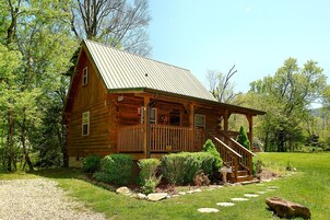 Cabin, 2 Bedrooms | Exterior