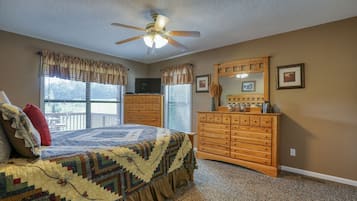 3 bedrooms, free WiFi, bed sheets