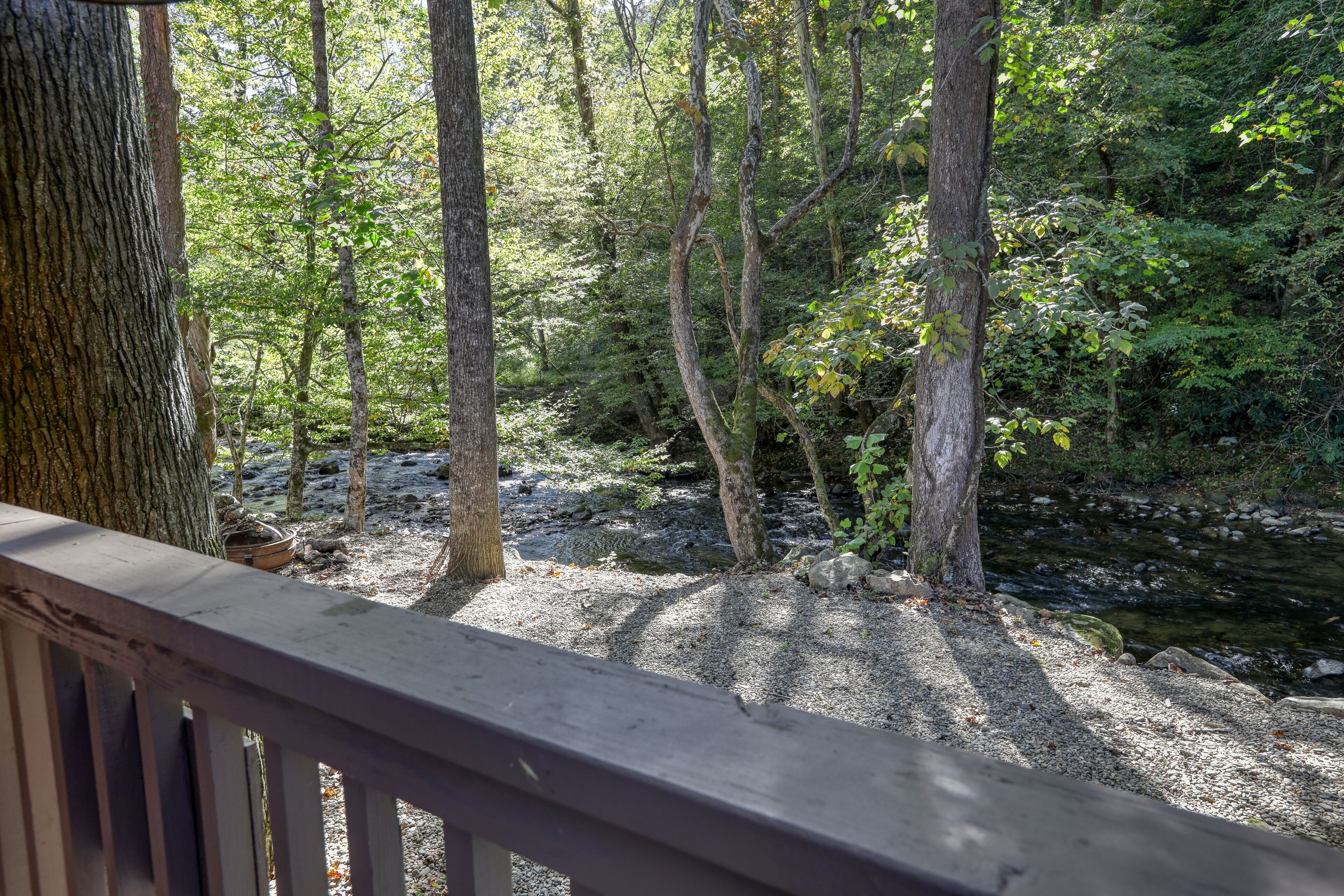Cabin, 2 Bedrooms | Property grounds