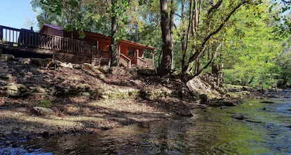 Wandering Creek - 2 Bedrooms, 1 Baths, Sleeps 6 Cabin by RedAwning