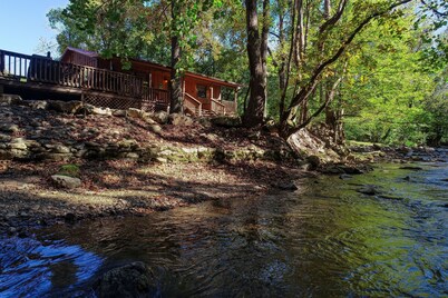 Wandering Creek - 2 Bedrooms, 1 Baths, Sleeps 6 Cabin by RedAwning