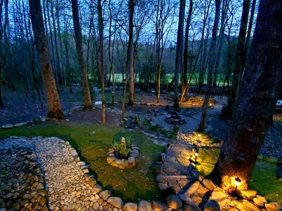 Elk Run On Cosby Creek - 2 Bedrooms, 2 Baths, Sleeps 7 Cabin by RedAwning
