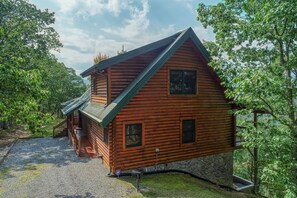 Cabin, 2 Bedrooms | Exterior - Mountain View - 2 Bedrooms, 2 Baths, Sleeps 6 Cabin by RedAwning (Cosby)