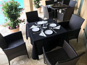 تناول الطعام