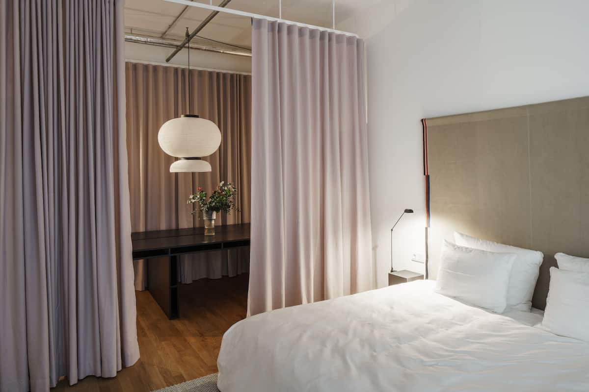 Downtown Junior Suite | 1 bedroom, premium bedding, memory-foam beds, in-room safe