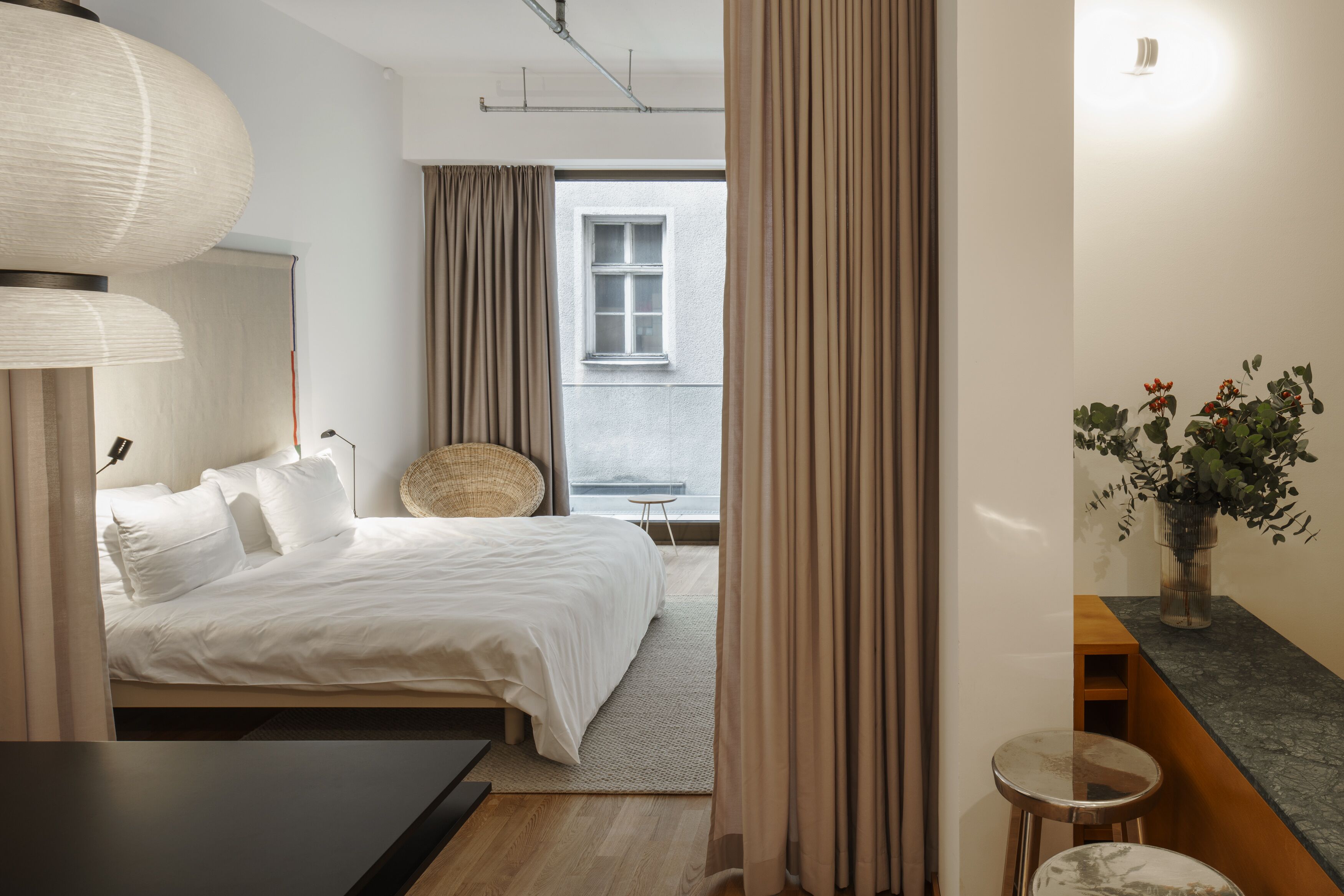 downtown junior suite | 1 bedroom, premium bedding, memory-foam beds, in-room safe