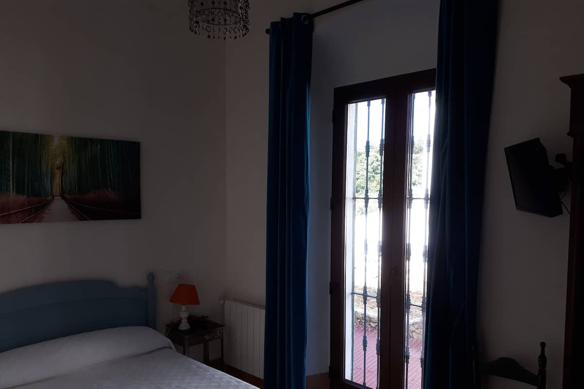 Quarto casal tradicional, banheiro privativo (Barbacoa) | Roupa de cama