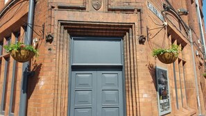 Façana frontal de l'allotjament