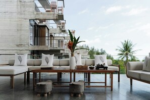 Lobby lounge - Varivana Resort Koh Phangan, The Centara Collection (Ko Pha-ngan)