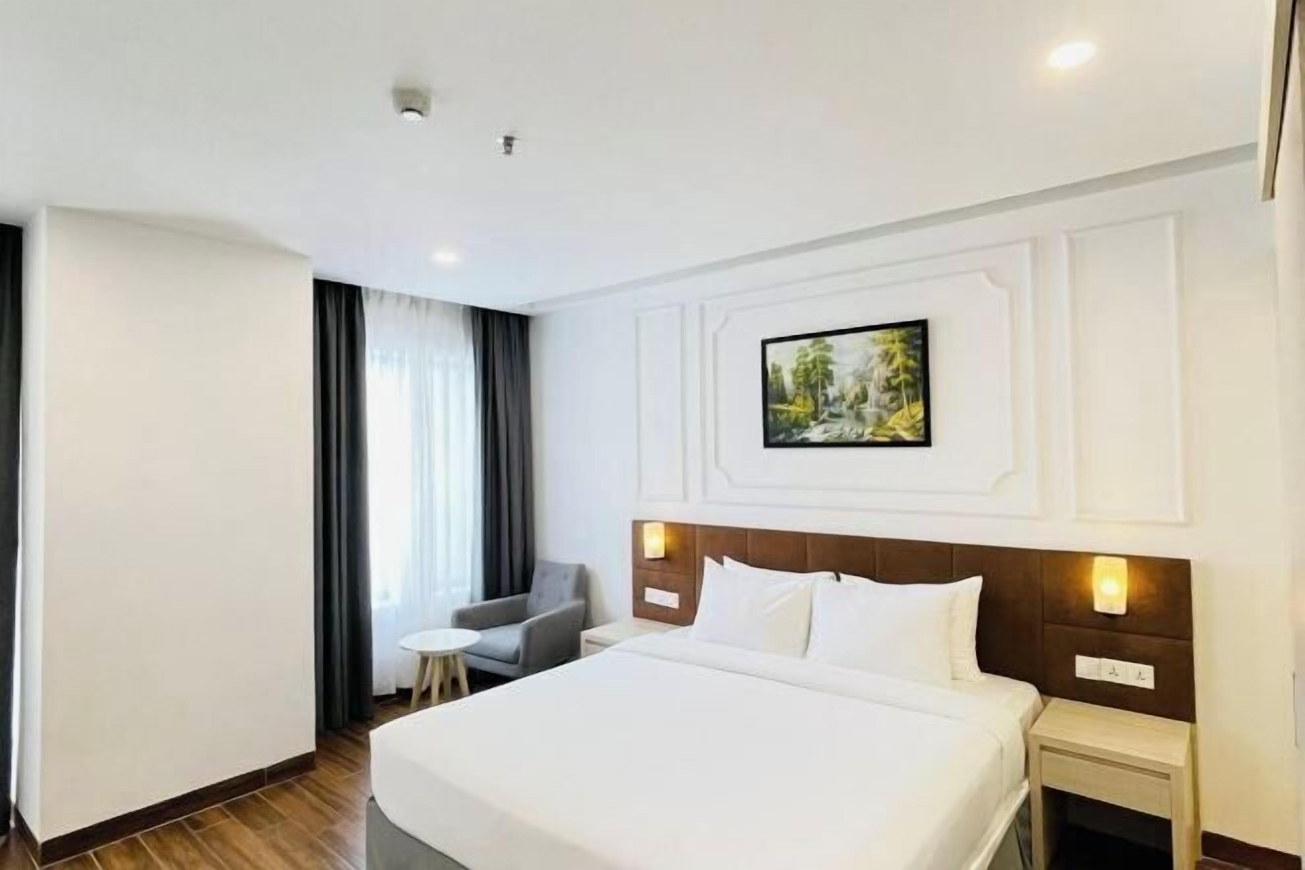 Premium bedding, memory-foam beds, minibar, in-room safe