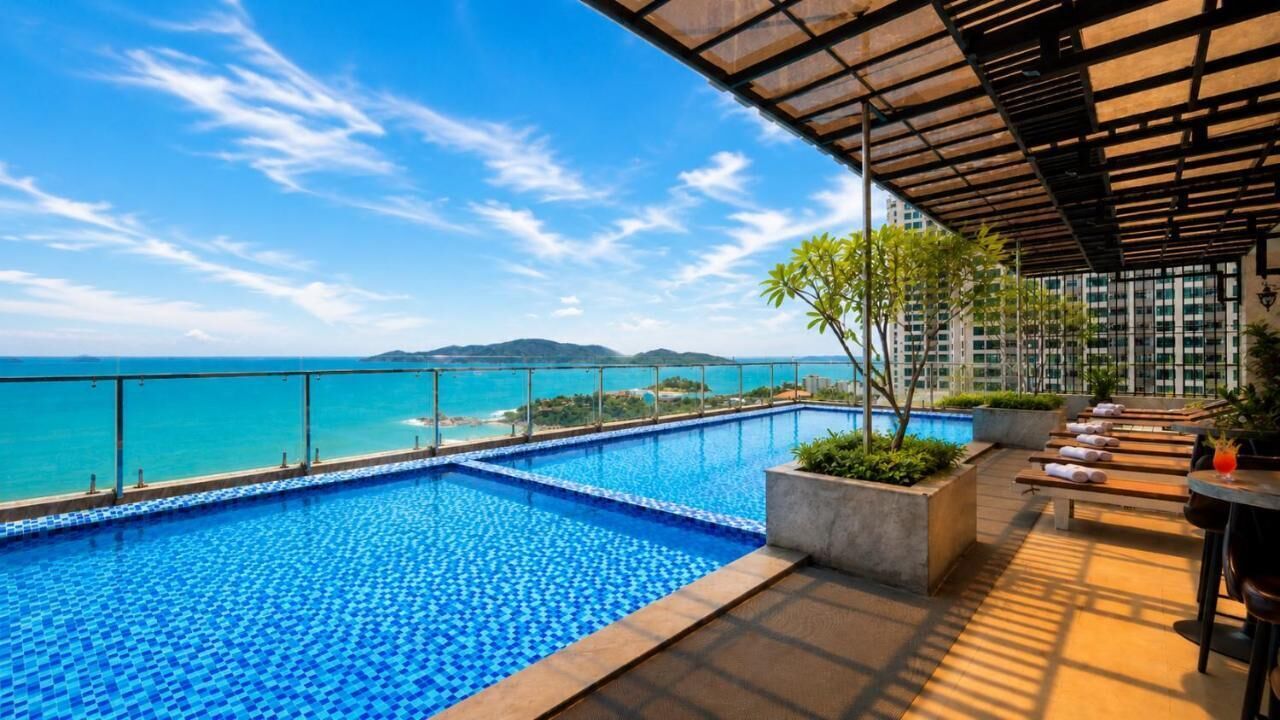 2 outdoor pools, pool umbrellas, pool loungers