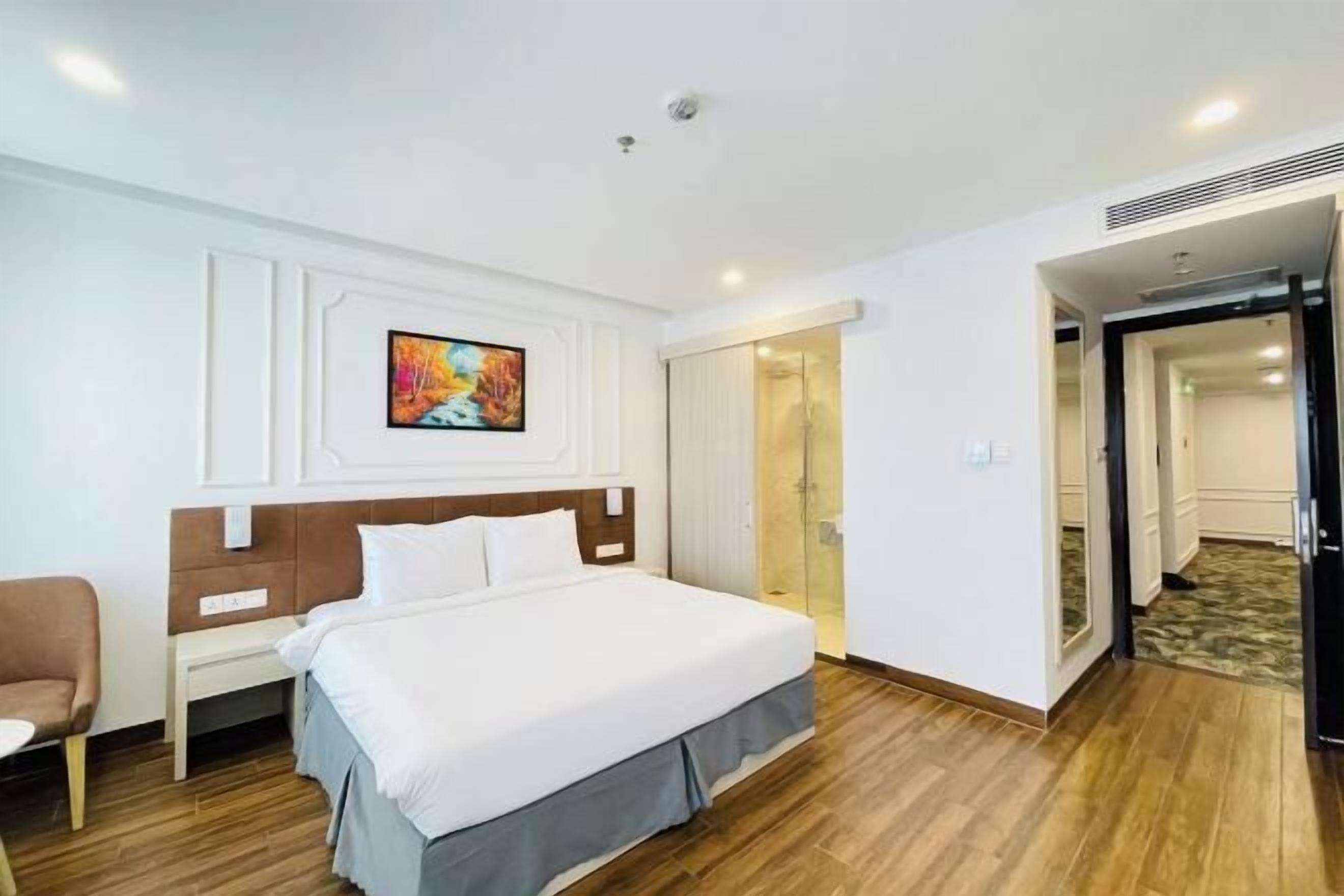 Premium bedding, memory-foam beds, minibar, in-room safe